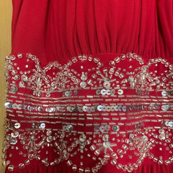 Long formal dress - Picture 3 of 7